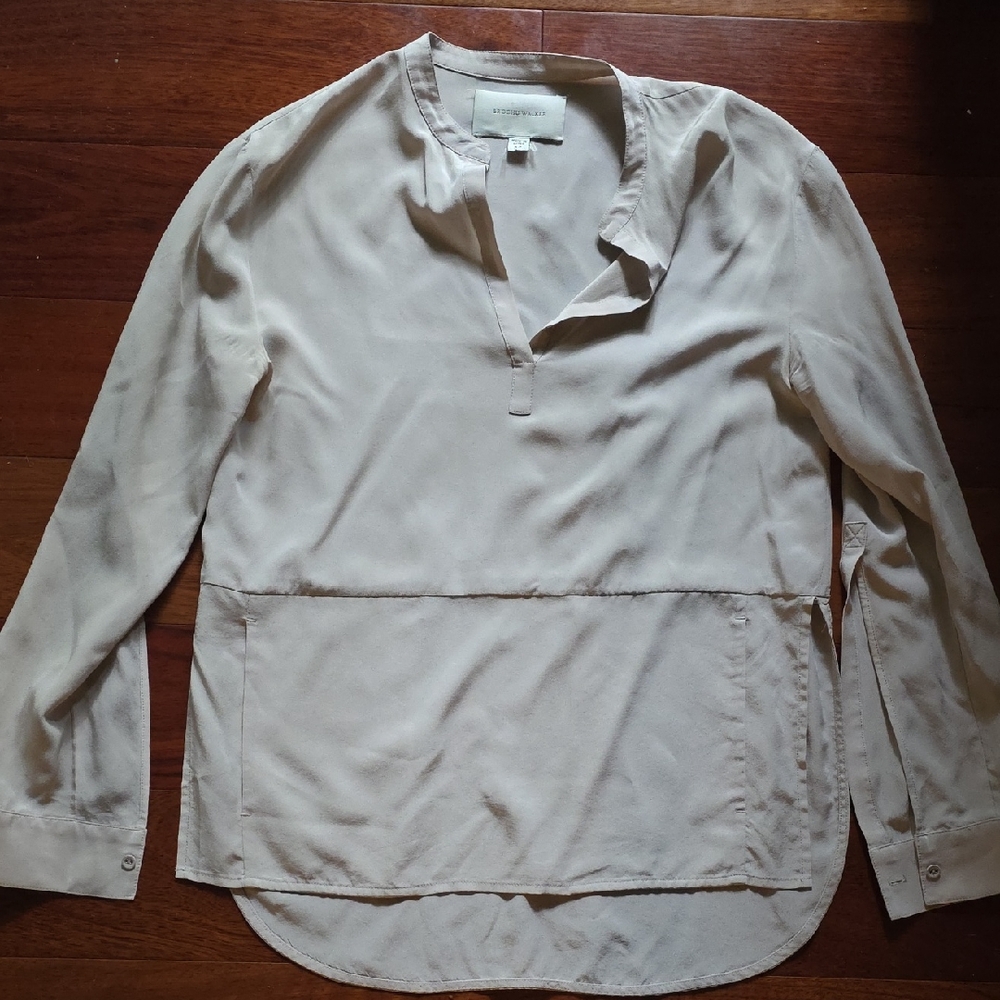 Brochu Walker Light Grey/taupe Blouse With Pockets